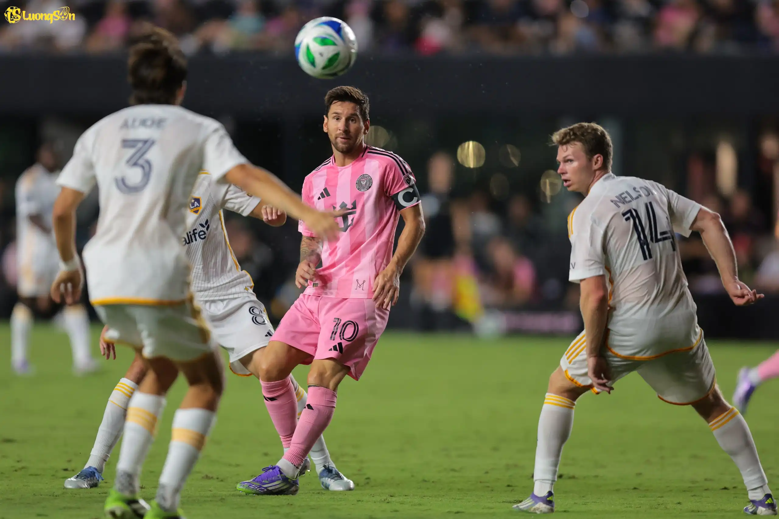 Messi vẫn chơi quá hay mỗi khi có cơ hội ra sân (Ảnh: GOAL)