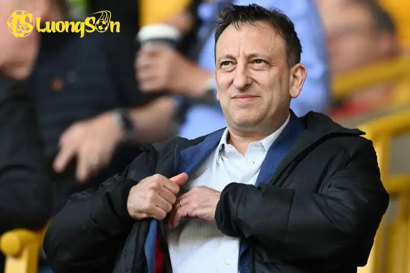 Tony Bloom đã từ chối bán Baleba cho MU.