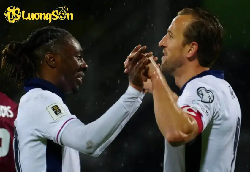 Trong buổi giao lưu, Eze tiết lộ Harry Kane là cầu thủ giỏi nhất anh từng chơi cùng