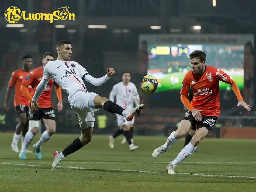 Soi kèo Lorient vs PSG: Gã nhà giàu phô trương sức mạnh?
