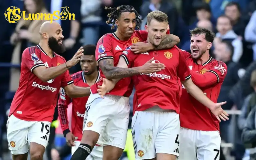 MU giành 1 điểm nhờ bản lĩnh và khoảnh khắc tỏa sáng của De Ligt